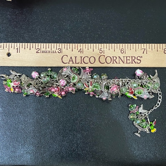 Handmade Spring Themed Flowers Hummingbird Chunky Beaded Fun Bracelet - Picture 11 of 16